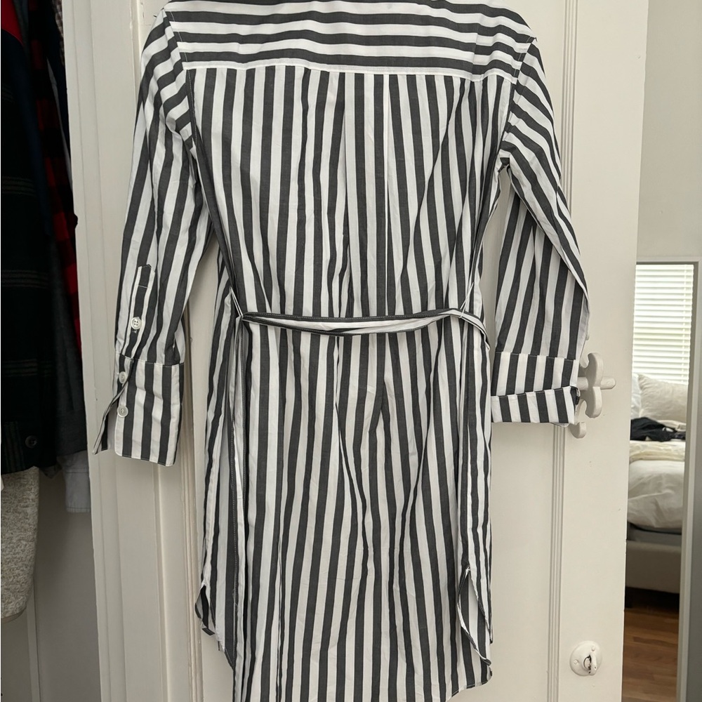 Banana Republic shirt dress with belt. Never worn.